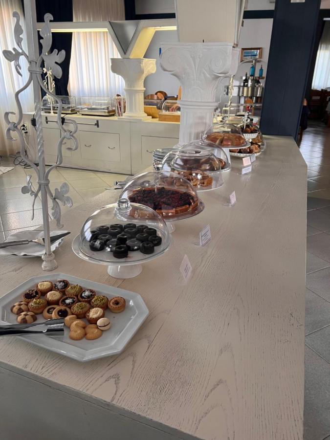 G&D Hotel Deanna Pool&Brunch Milano Marittima Exterior foto