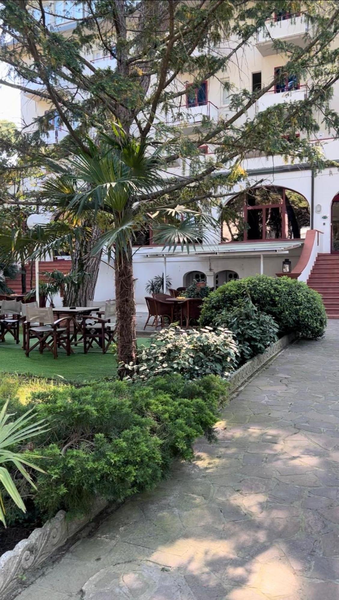 G&D Hotel Deanna Pool&Brunch Milano Marittima Exterior foto