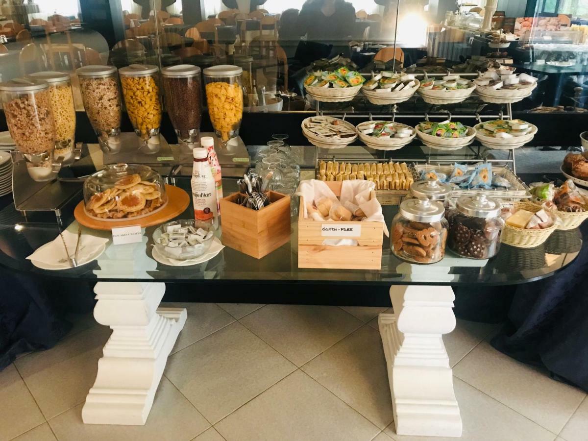 G&D Hotel Deanna Pool&Brunch Milano Marittima Exterior foto