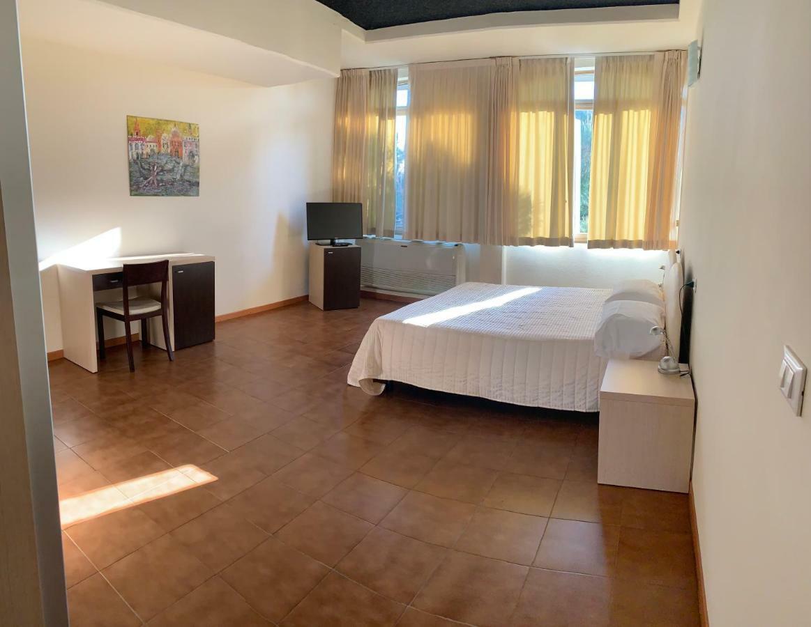 G&D Hotel Deanna Pool&Brunch Milano Marittima Exterior foto